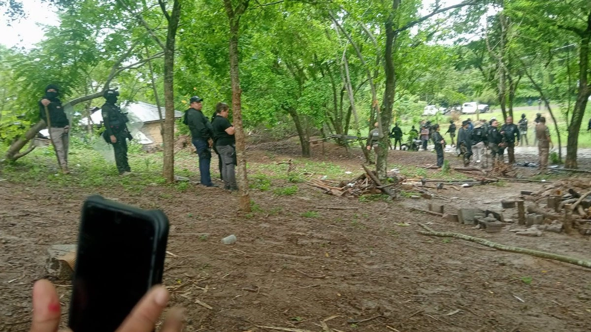 Tribunal federal ordena restitución provisional de tierras a más de 100 familias tének en San Luis Potosí